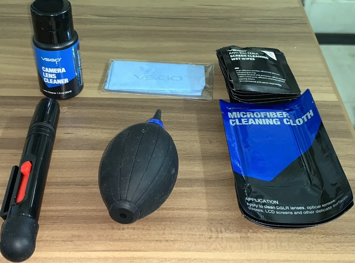 how to remove dust from camera sensor